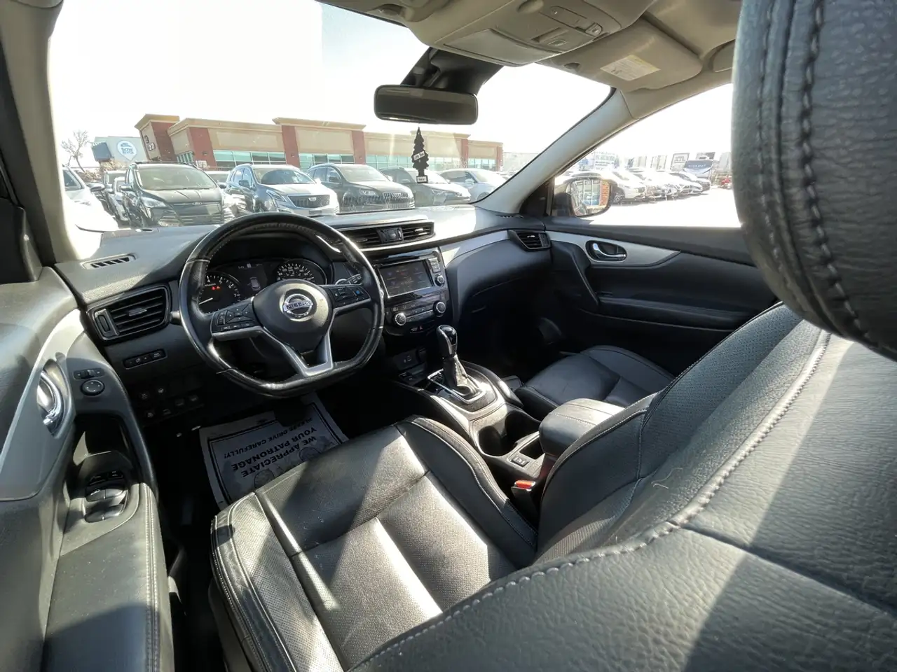 Nissan Qashqai снимка Nissan Qashqai