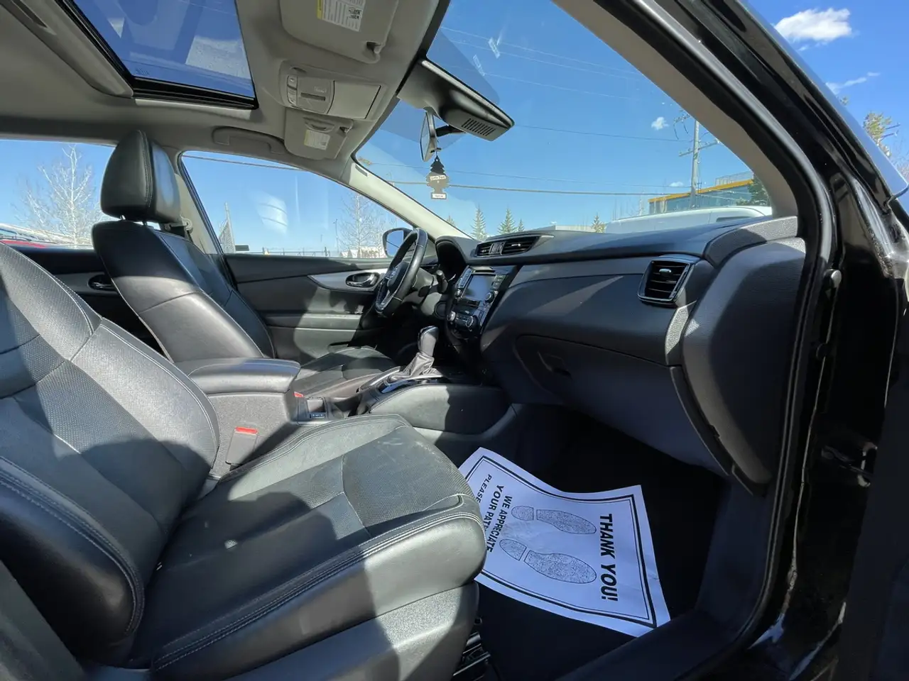Nissan Qashqai снимка Nissan Qashqai