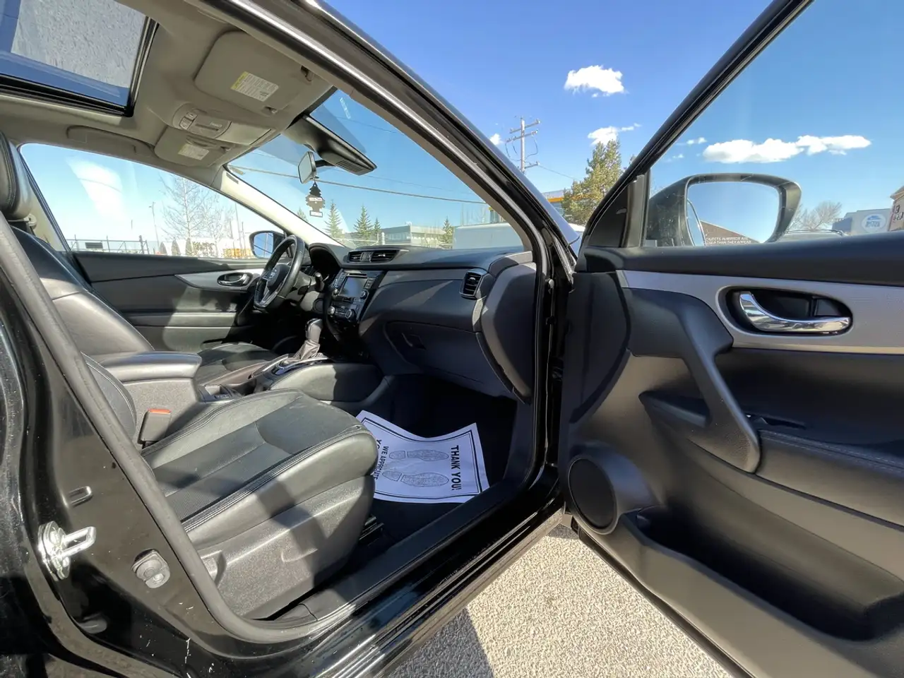 Nissan Qashqai снимка Nissan Qashqai