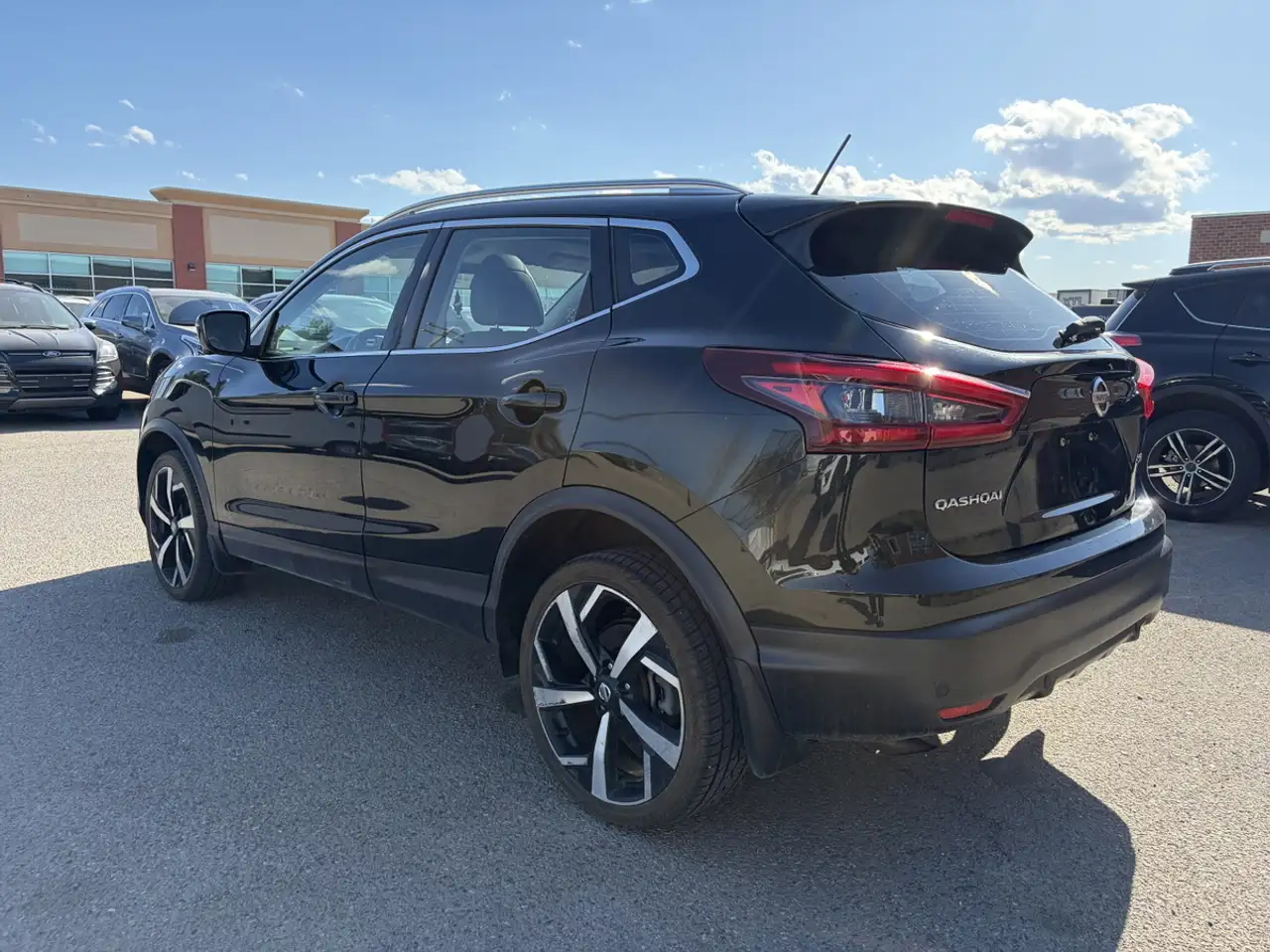 Nissan Qashqai снимка Nissan Qashqai