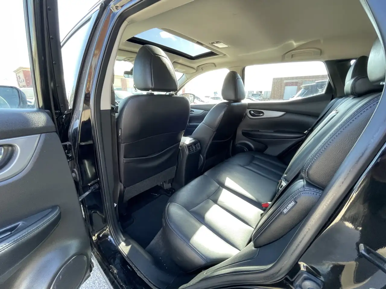 Nissan Qashqai снимка Nissan Qashqai