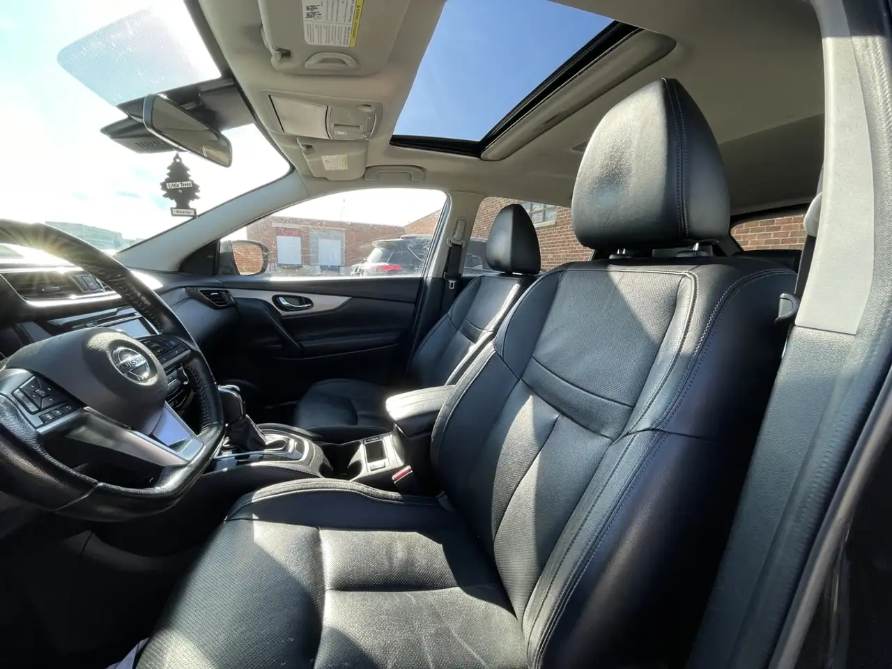 Nissan Qashqai снимка Nissan Qashqai