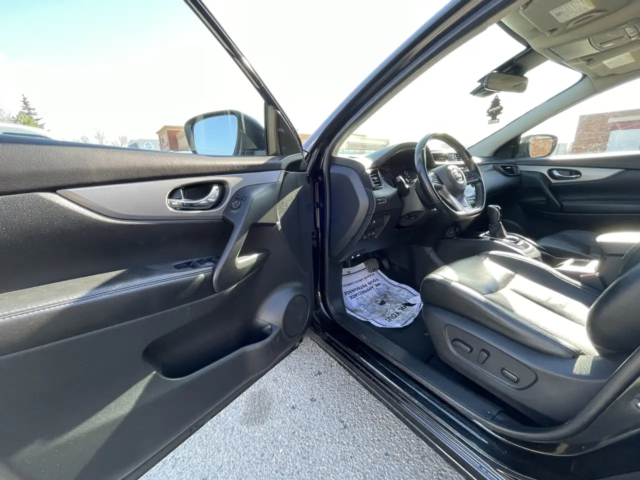Nissan Qashqai снимка Nissan Qashqai