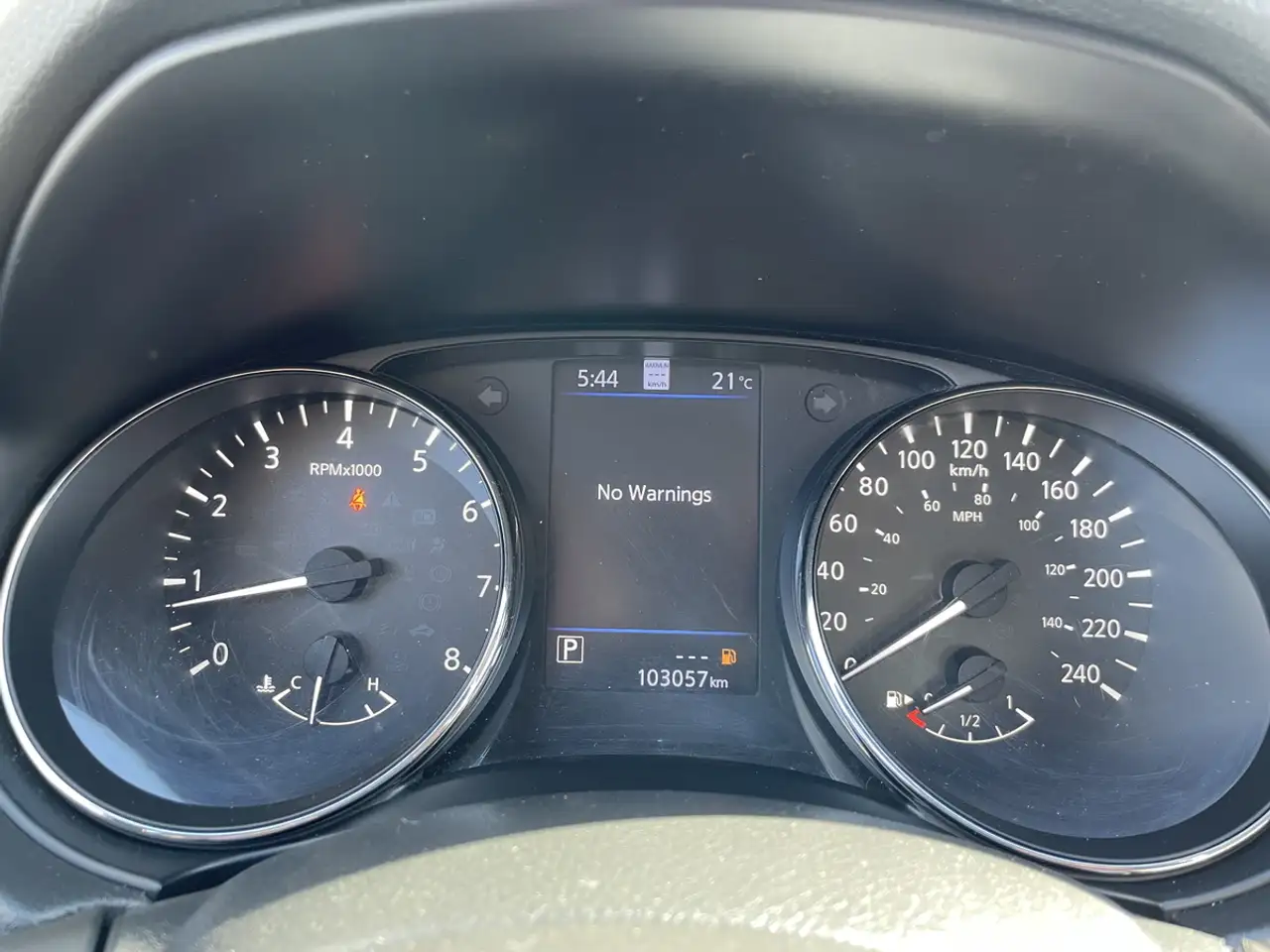 Nissan Qashqai снимка Nissan Qashqai