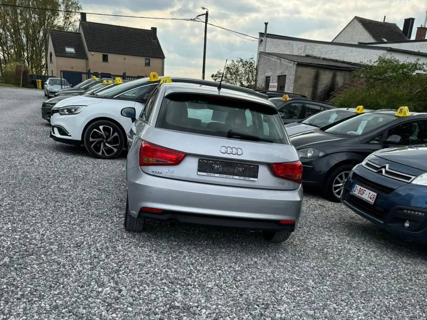 Audi A1 A1 Sportback 1.4 TDi Grijs - 2
