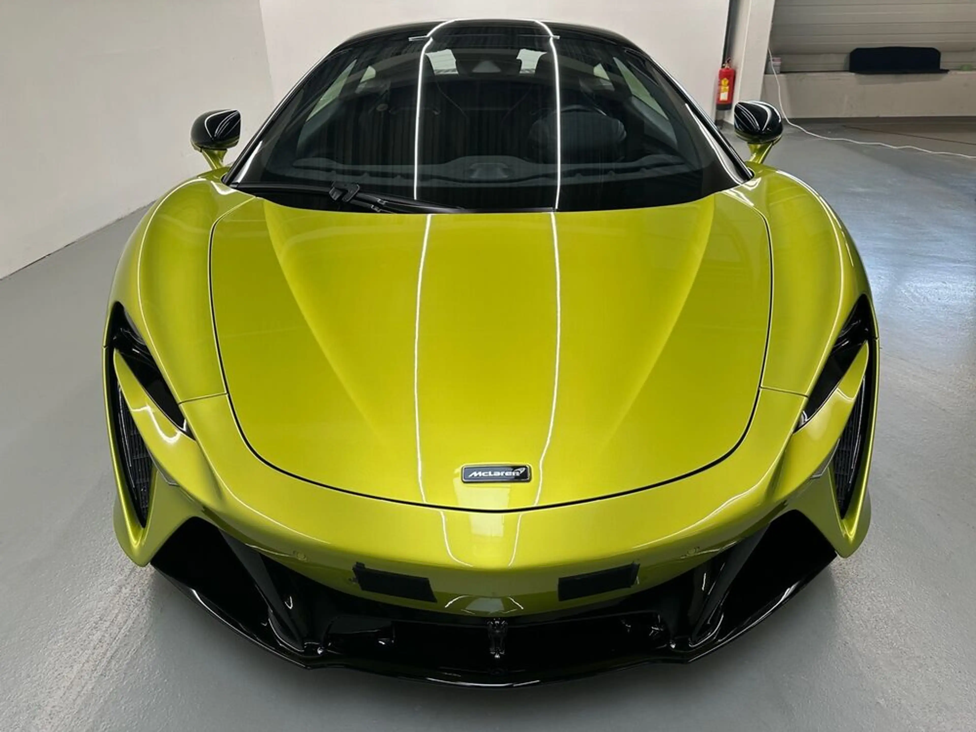 McLaren Artura Artura / Flux Green — photo 6