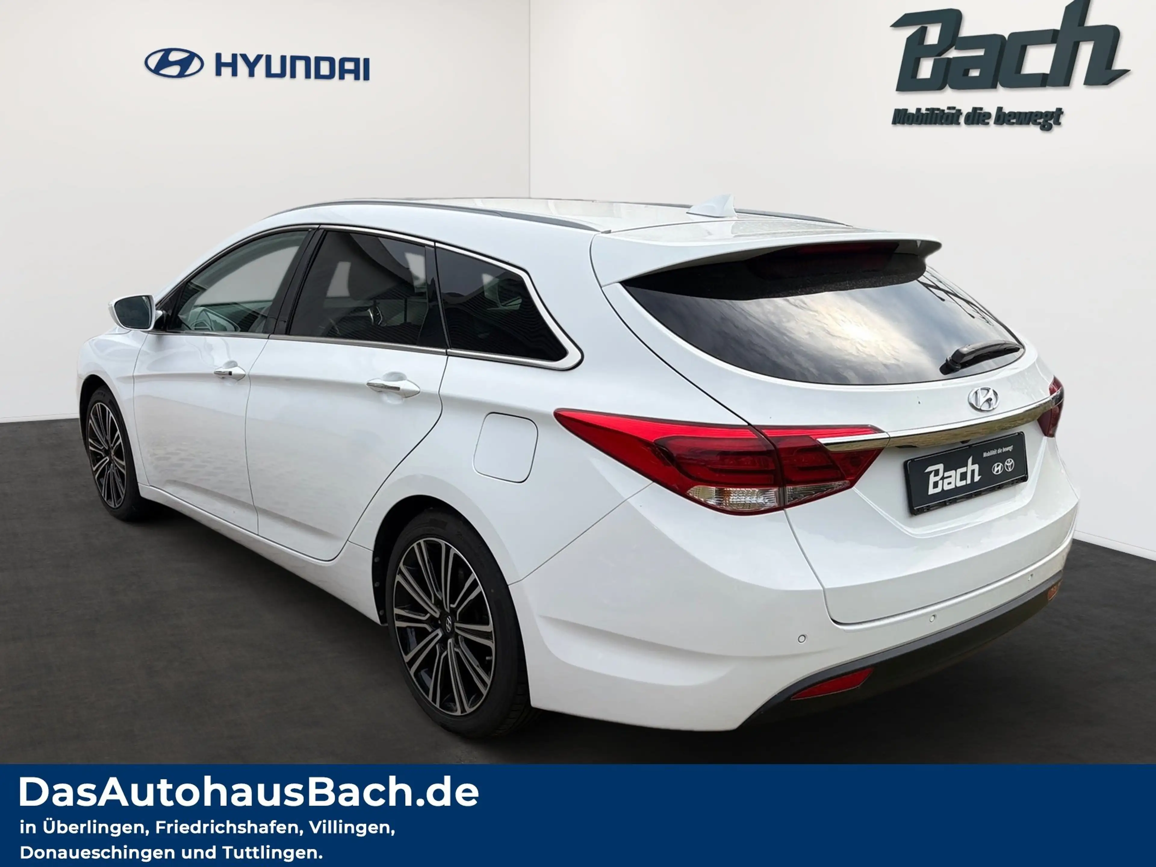 Hyundai i40 Kombi 2.0 165PS AT Style Navi,WKR — photo 4