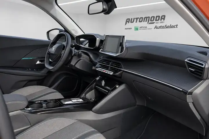 Peugeot 2008 1.5 130 CV - Autocarro N1 4 posti — foto 7