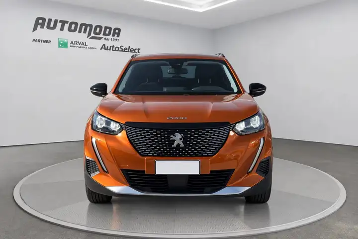 Peugeot 2008 1.5 130 CV - Autocarro N1 4 posti — foto 2