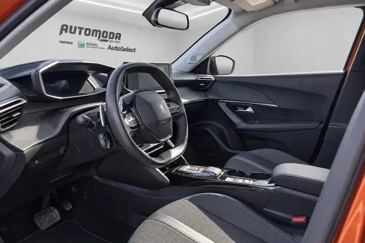 Peugeot 2008 1.5 130 CV - Autocarro N1 4 posti — foto 9