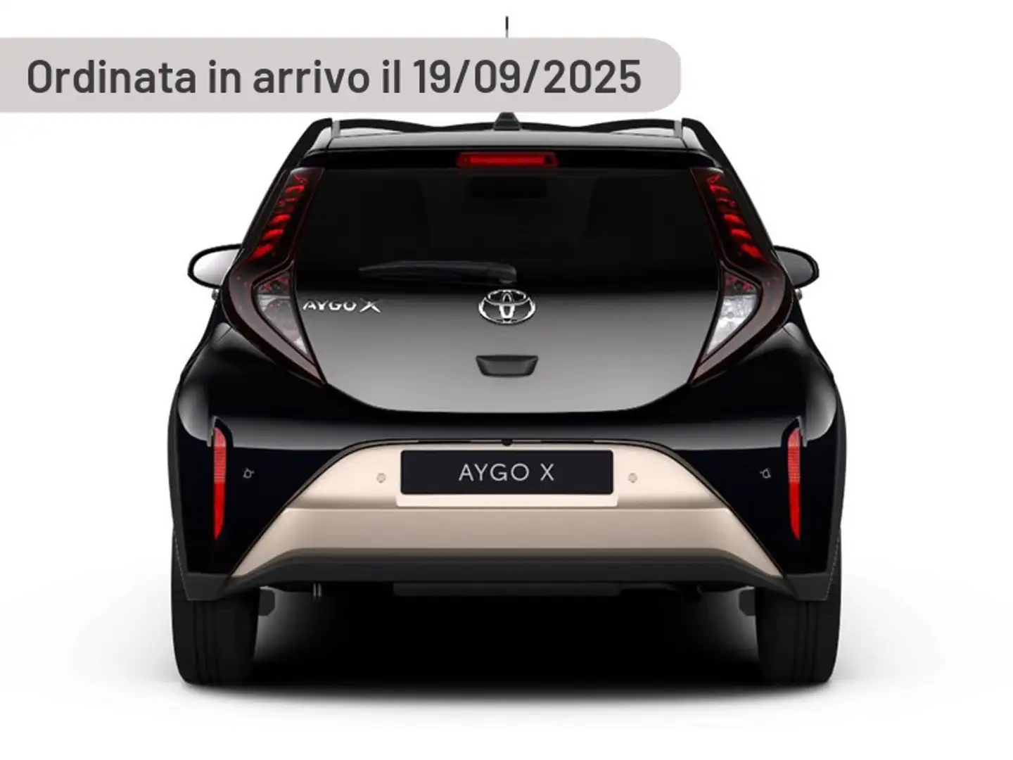 Toyota Aygo X 1.0 VVT-i 72 CV 5 porte Trend Argento - 1