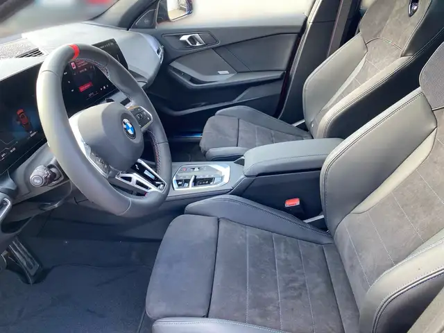 BMW 1 Series view 7