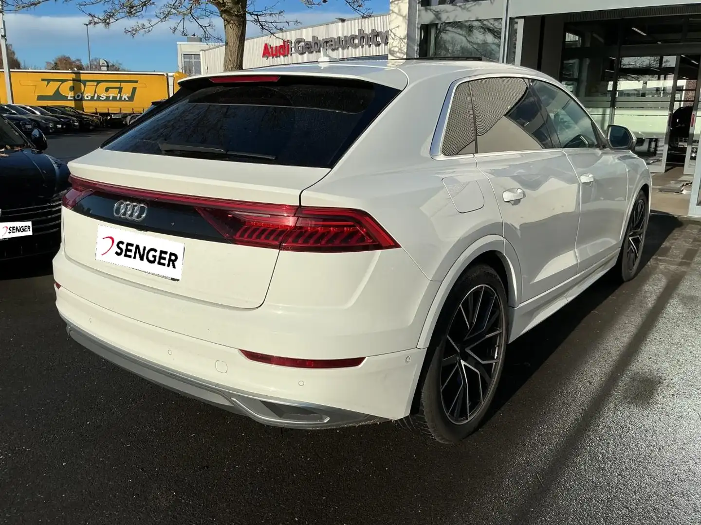Audi Q8 55 TFSI quattro S line Panorama AirSus B&O Weiß - 2