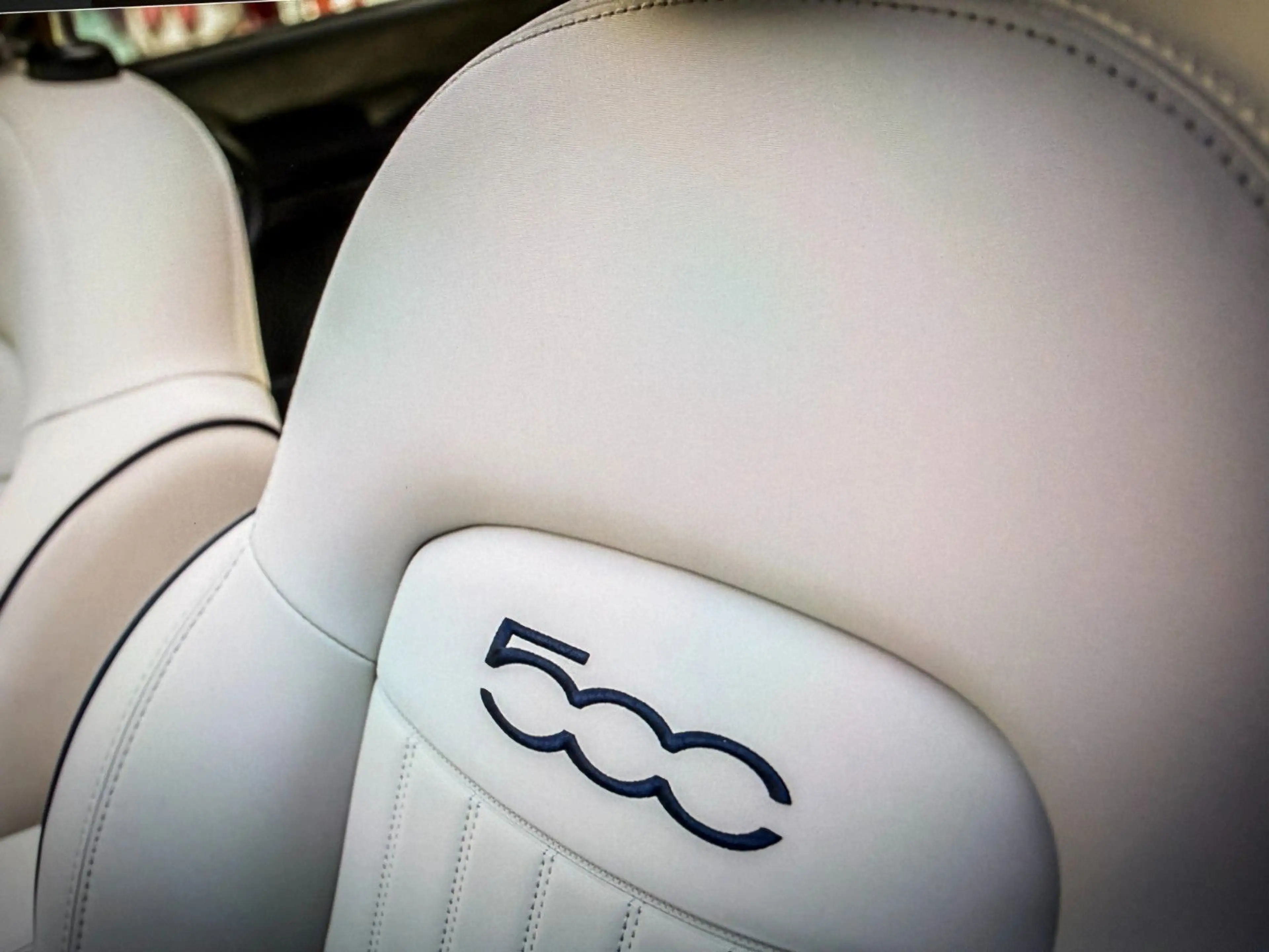 Fiat 500X Yacht Club Capri — photo 11