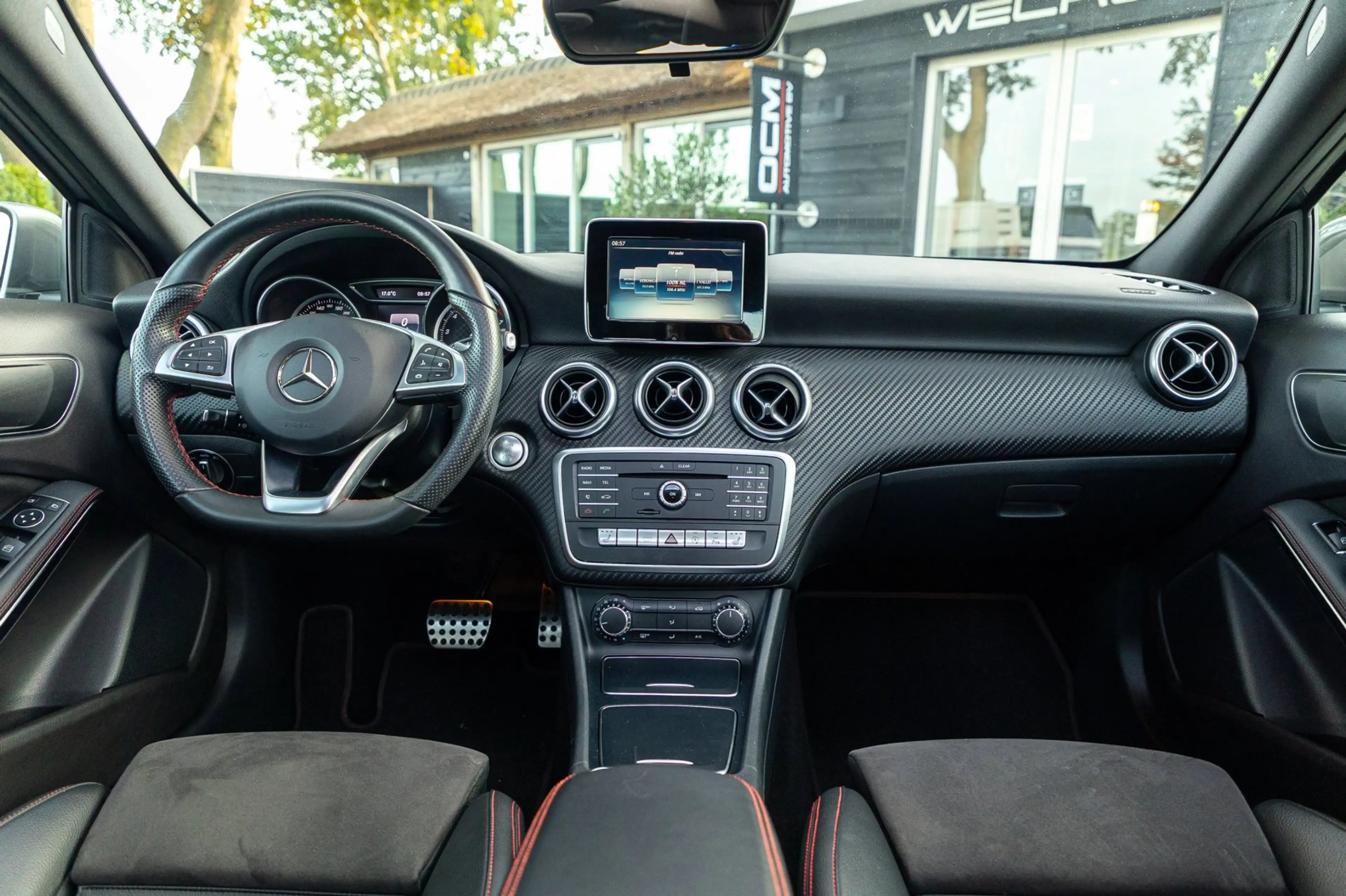 Mercedes-Benz A 180 Prestige Automaat I Panoramadak I AMG Styling I Le — photo 6