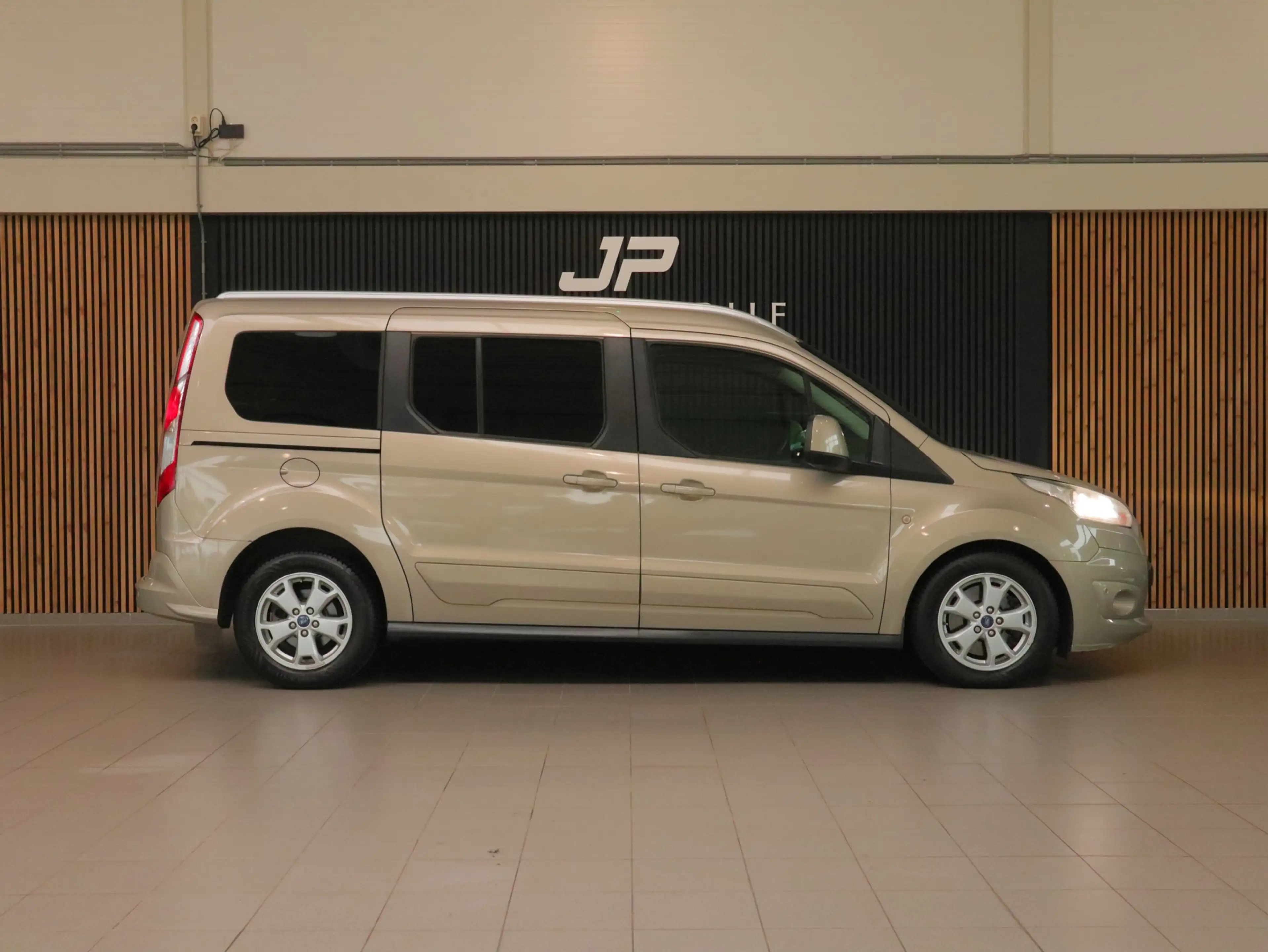 Ford Tourneo Connect Grand 1.6 Titanium AUTOMAAT|PANO|TREKHAAK|PDC|CRUI — photo 11