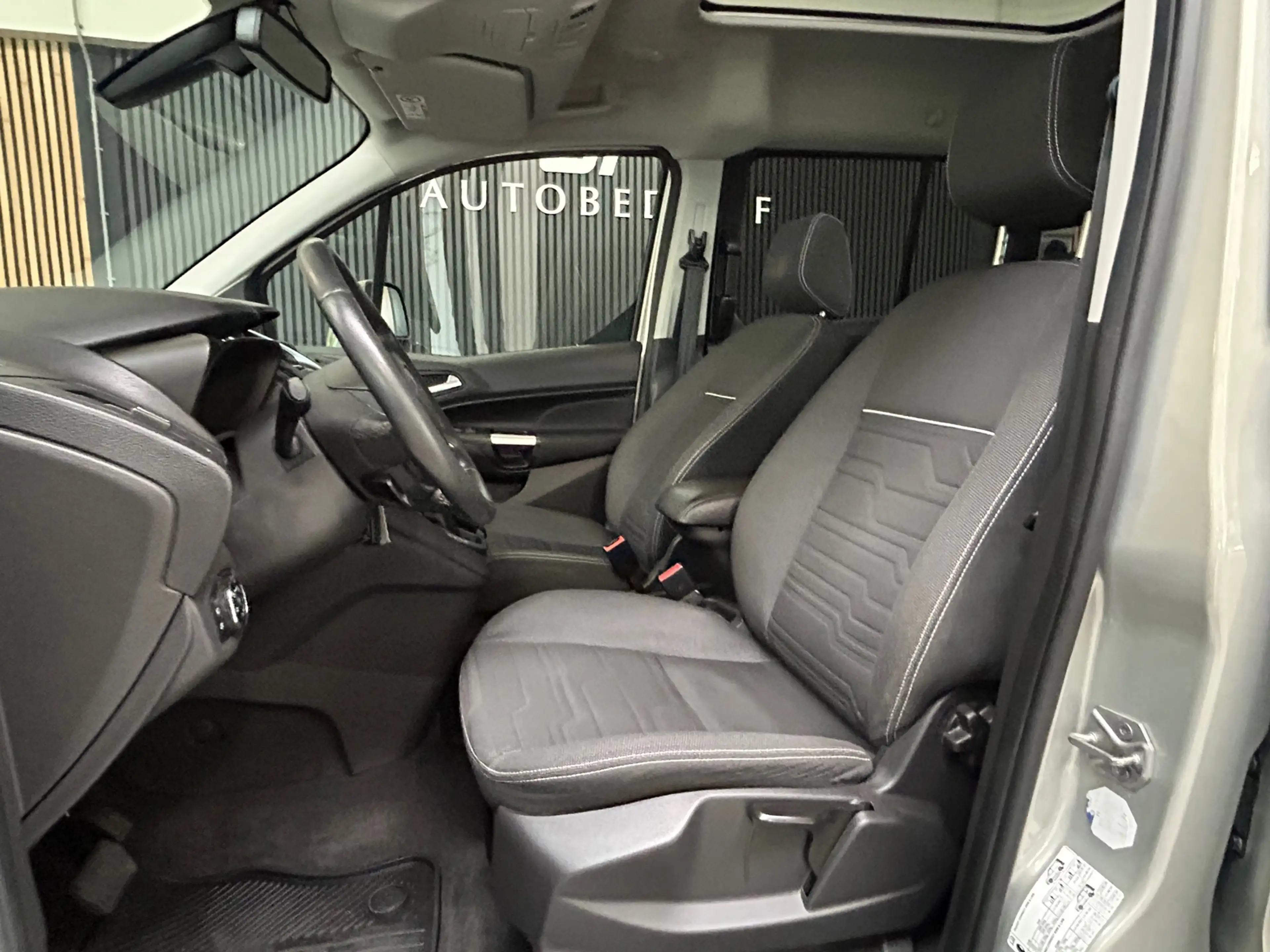 Ford Tourneo Connect Grand 1.6 Titanium AUTOMAAT|PANO|TREKHAAK|PDC|CRUI — photo 8