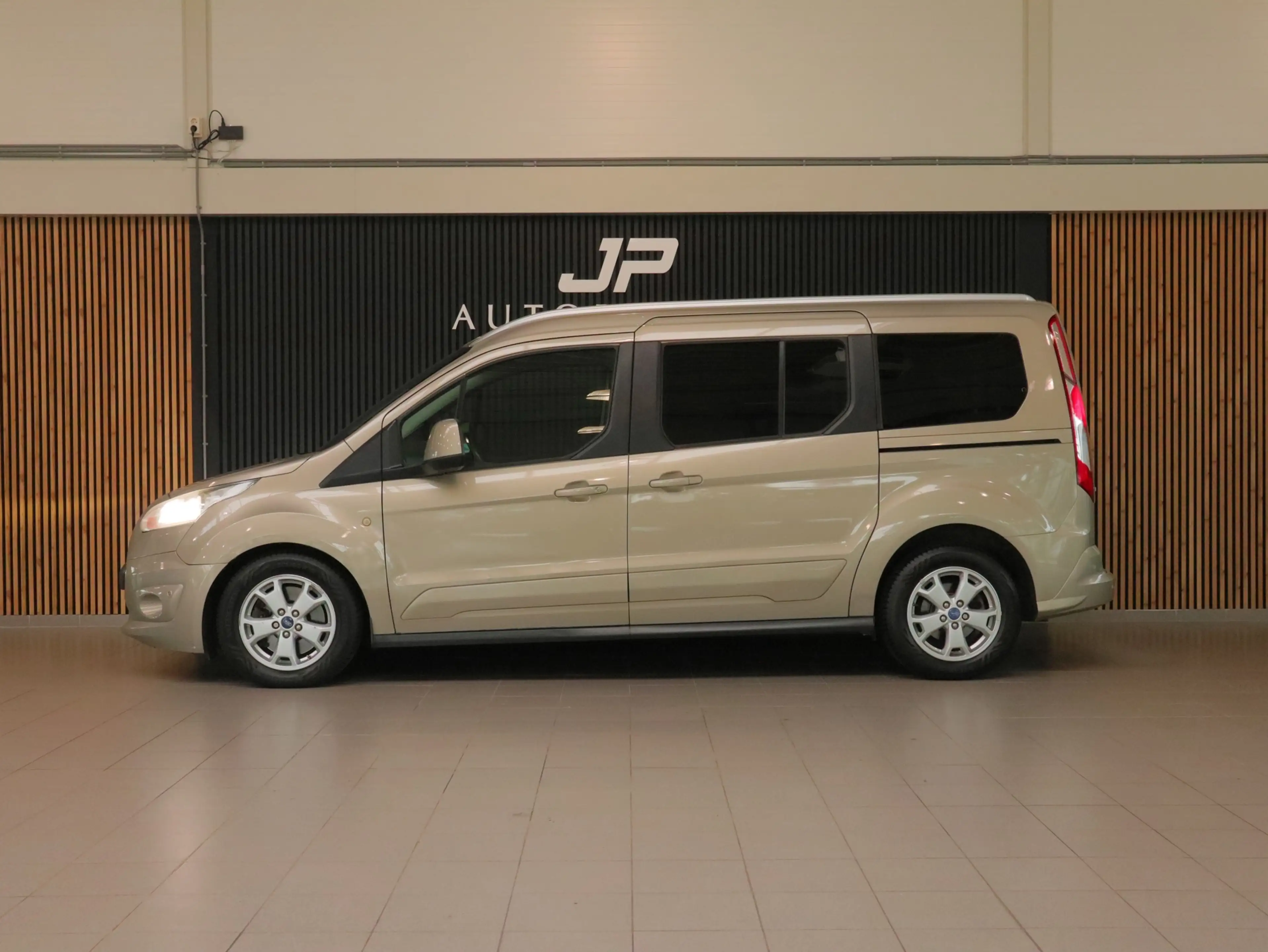 Ford Tourneo Connect Grand 1.6 Titanium AUTOMAAT|PANO|TREKHAAK|PDC|CRUI — photo 4