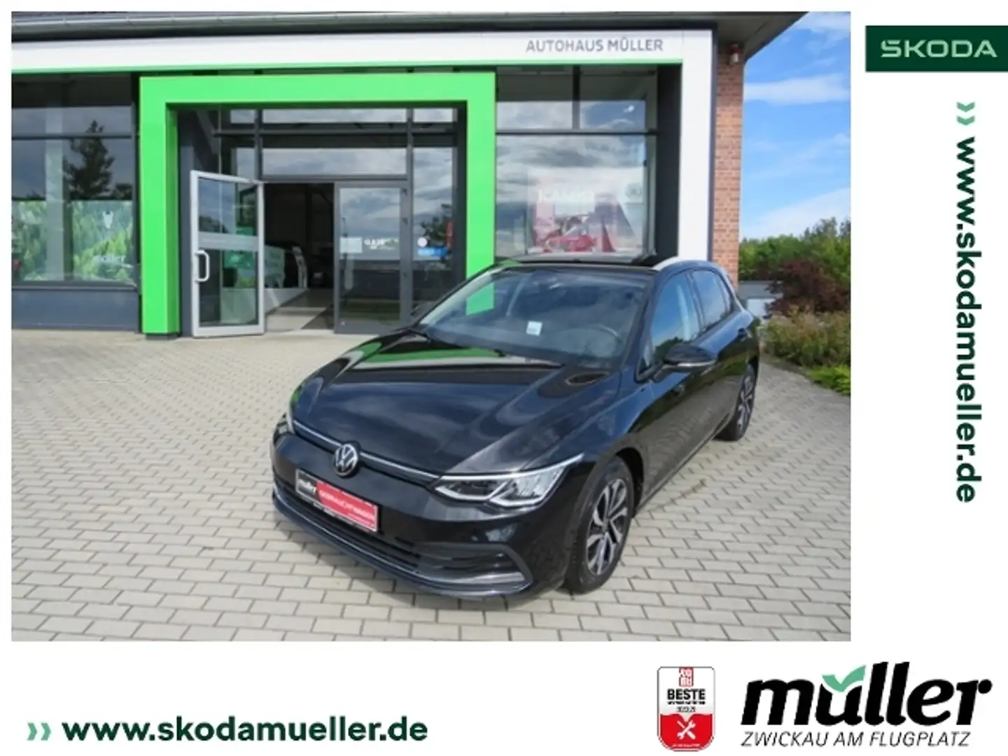 Volkswagen Golf VIII Lim. Active 1.0TSI 81kW NAVI beh. LR Negro - 1