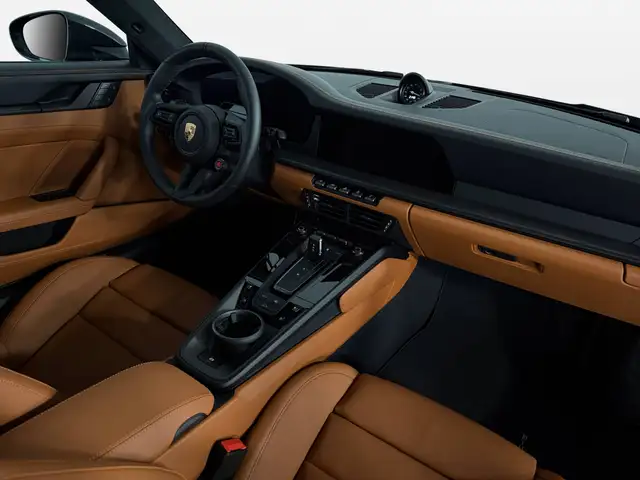Porsche 911 view 10