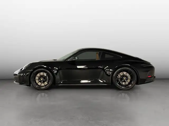 Porsche 911 view 2