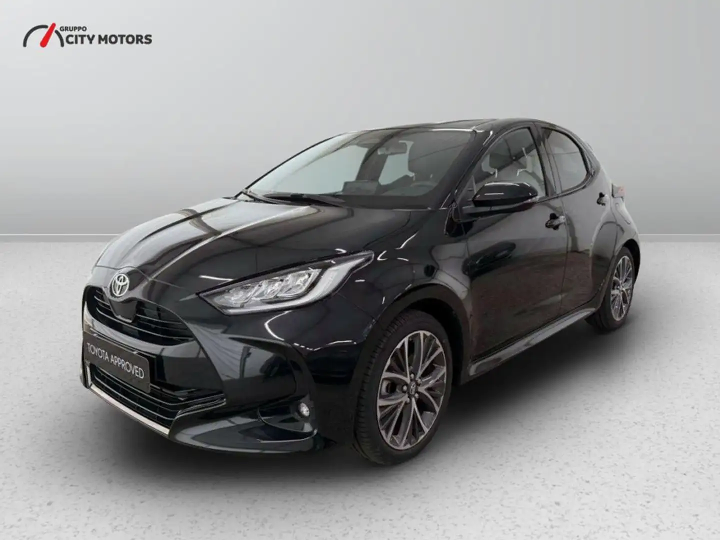 Toyota Yaris 1.5h 130 Lounge Zwart - 1