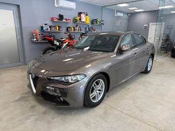 Giulia 2016 2.2 t Business 150cv auto