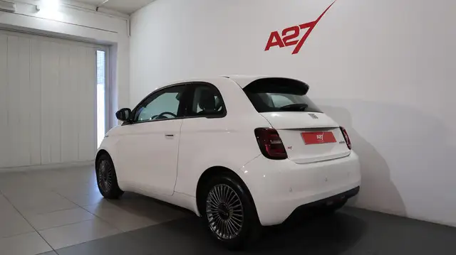 Fiat 500 view 6