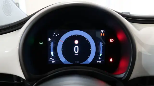 Fiat 500 view 11