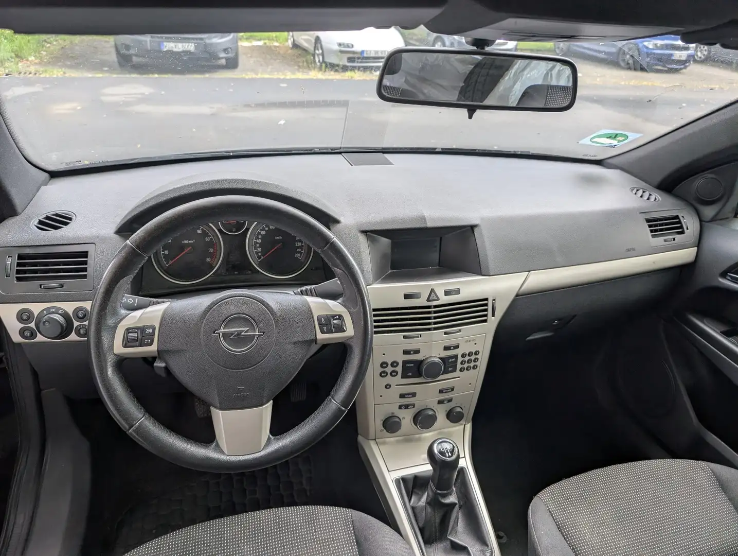 Opel Astra Twin Top 1.6 Edition Schwarz - 2