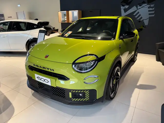 Abarth 600e 600e 54kWh Turismo 240cv NUOVA DA IMMATRICOLARE