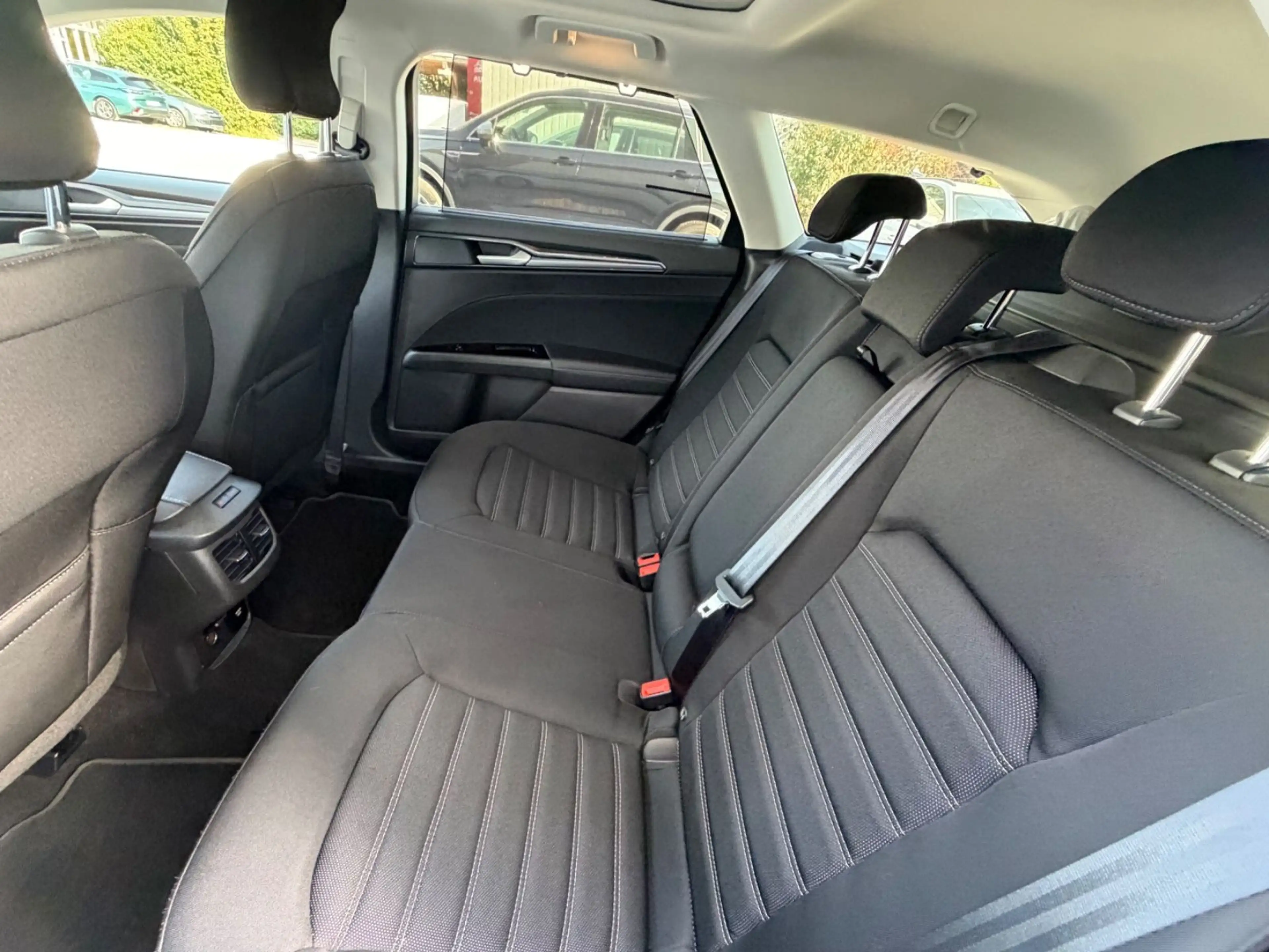 Ford Mondeo Turnier 2.0 ECOB Titanium/Panorama/ACC — photo 7