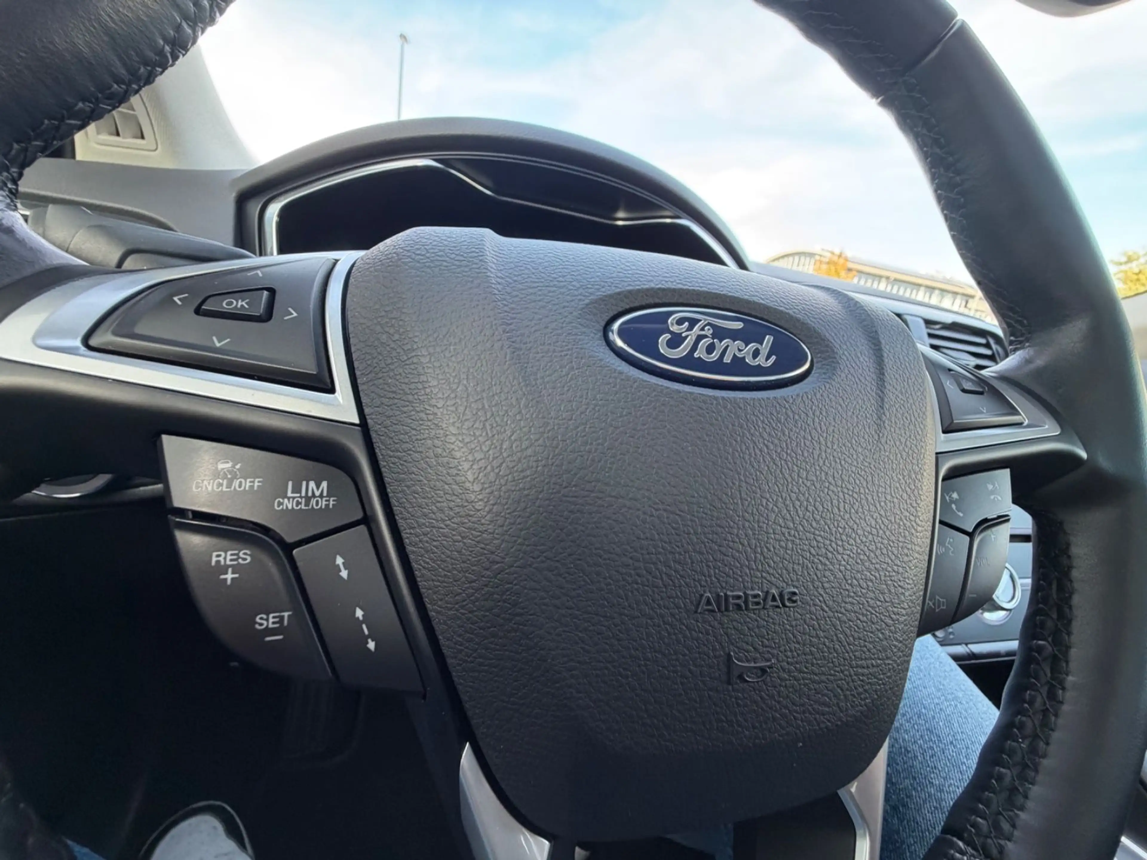 Ford Mondeo Turnier 2.0 ECOB Titanium/Panorama/ACC — photo 3