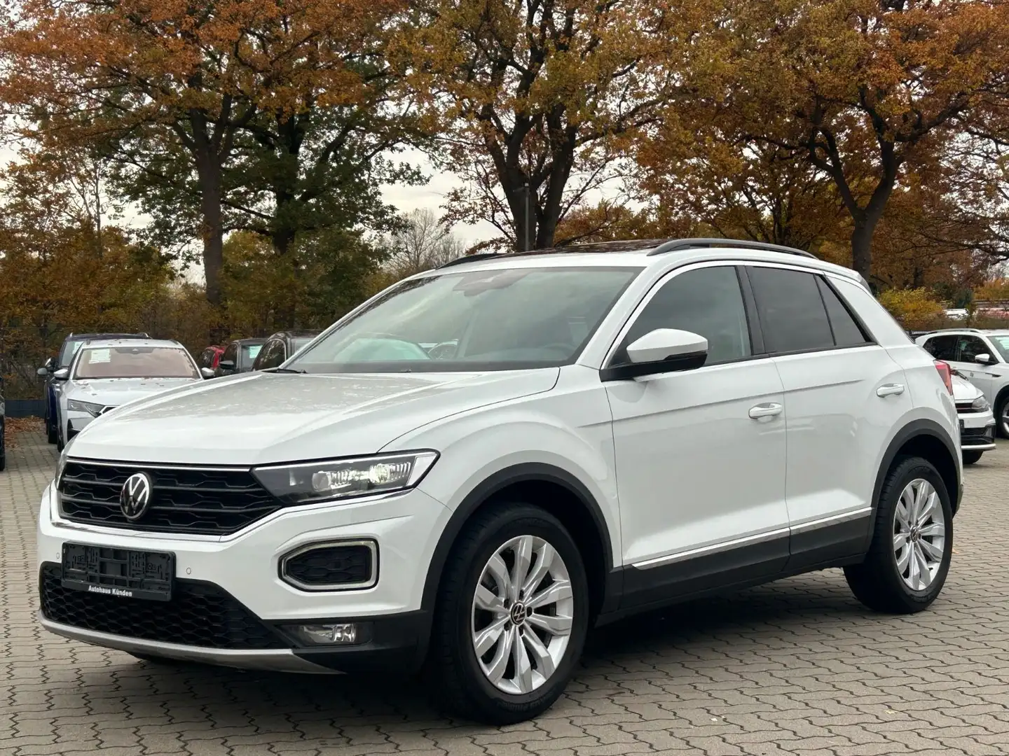 Volkswagen T-Roc 2.0 TDI Sport °Pano°VC°AHK°R-Kamera° Weiß - 2