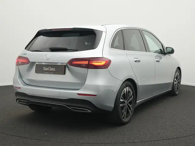 Mercedes-Benz B-Class view 3