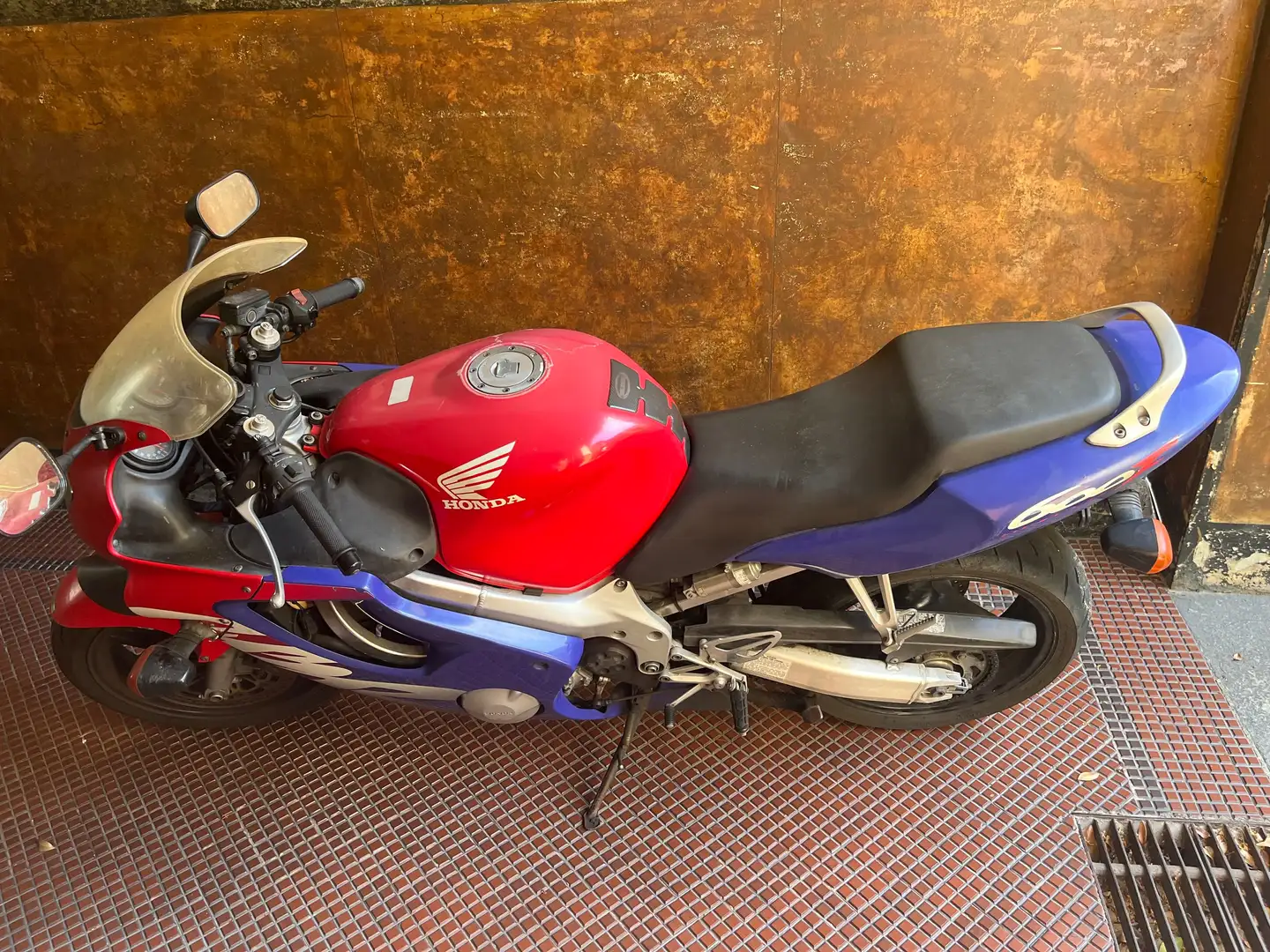 Honda CBR 600 Rosso - 1