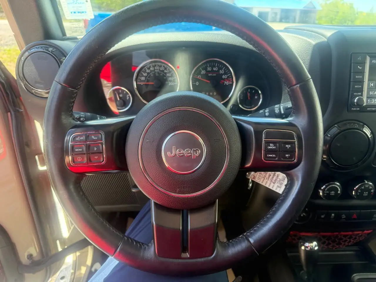 Jeep Wrangler снимка Jeep Wrangler