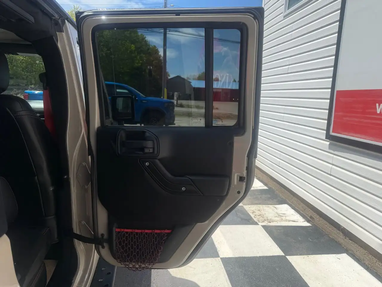 Jeep Wrangler снимка Jeep Wrangler