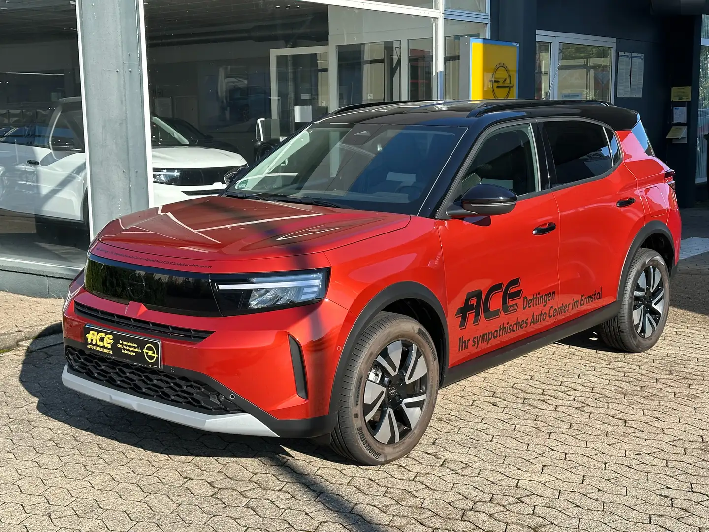 Opel Frontera Electric GS 83KW Orange - 1