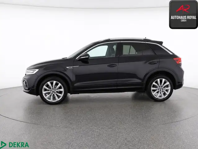 Volkswagen T-Roc view 2