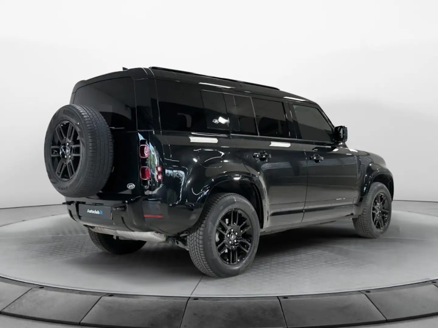 Land Rover Defender 3.0d i6 mhev X-Dynamic S awd 200cv Nero - 2
