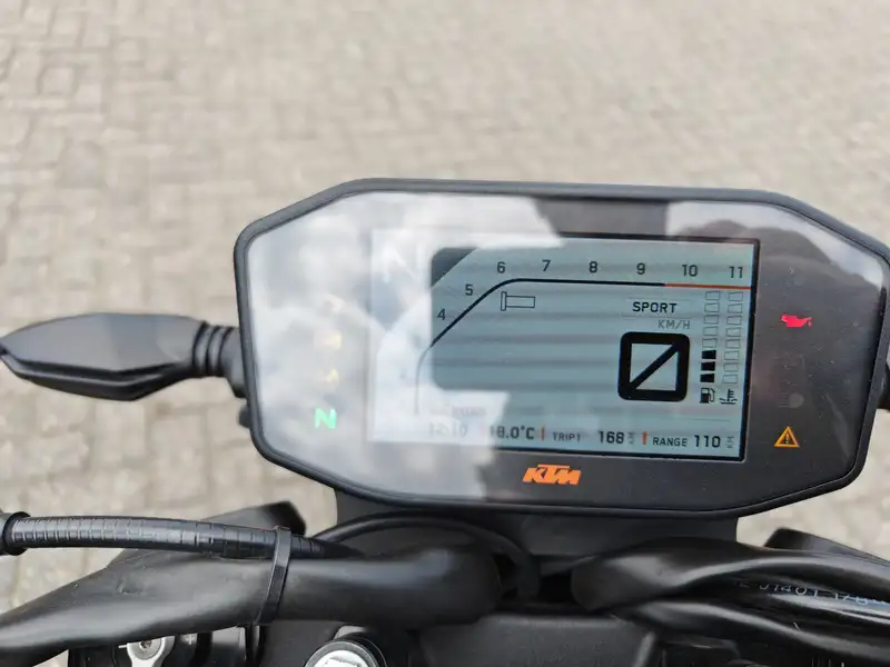 KTM 890 DUKE R - foto 7
