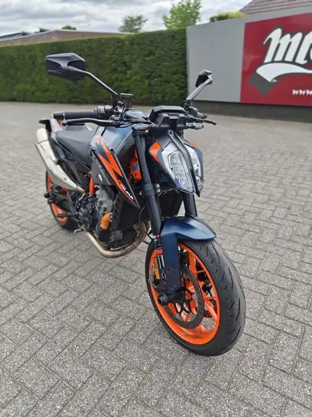 KTM 890 DUKE R - foto 8