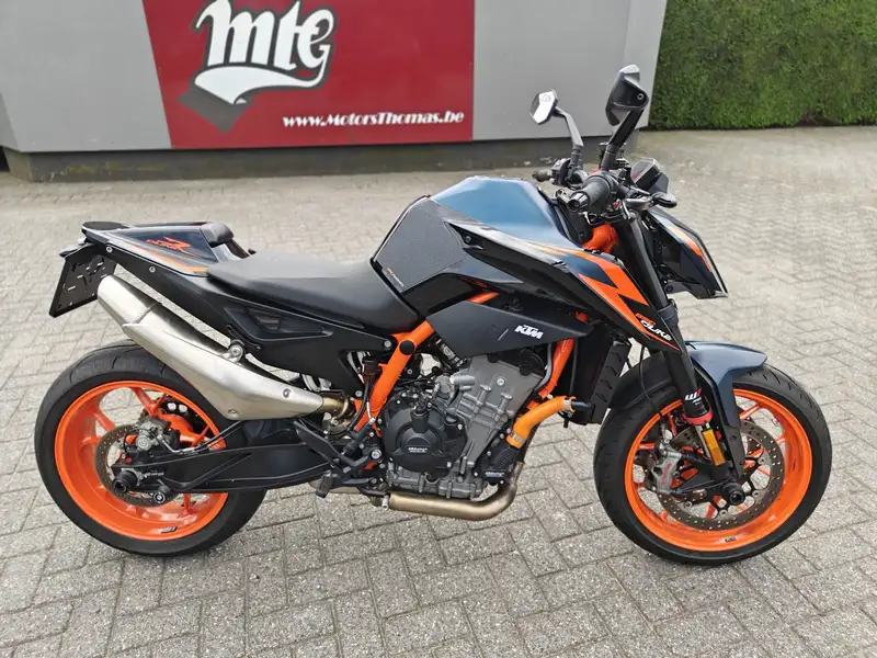 KTM 890 DUKE R - foto 2
