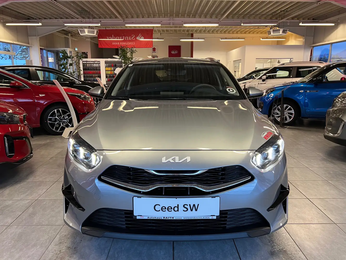 Kia Ceed SW / cee'd SW 1,0 TGDI GPF Silber + Paket-Style ISG Silber - 2