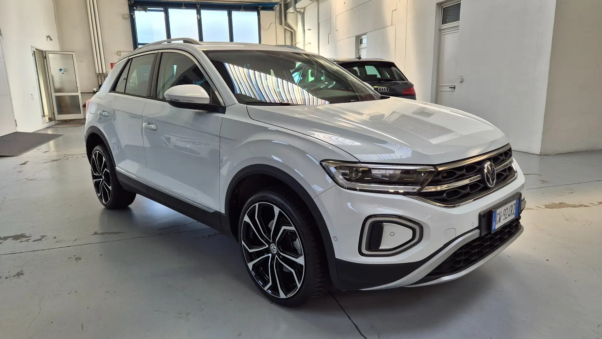 Volkswagen T-Roc T-Roc 2.0TDI 150cv dsg Style CERCHI 19-CARPLAY-LED Bianco - 2