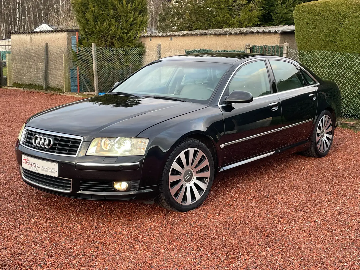 Audi A8 4.2 V8 335cv Pack Quattro Tiptronic A Noir - 1