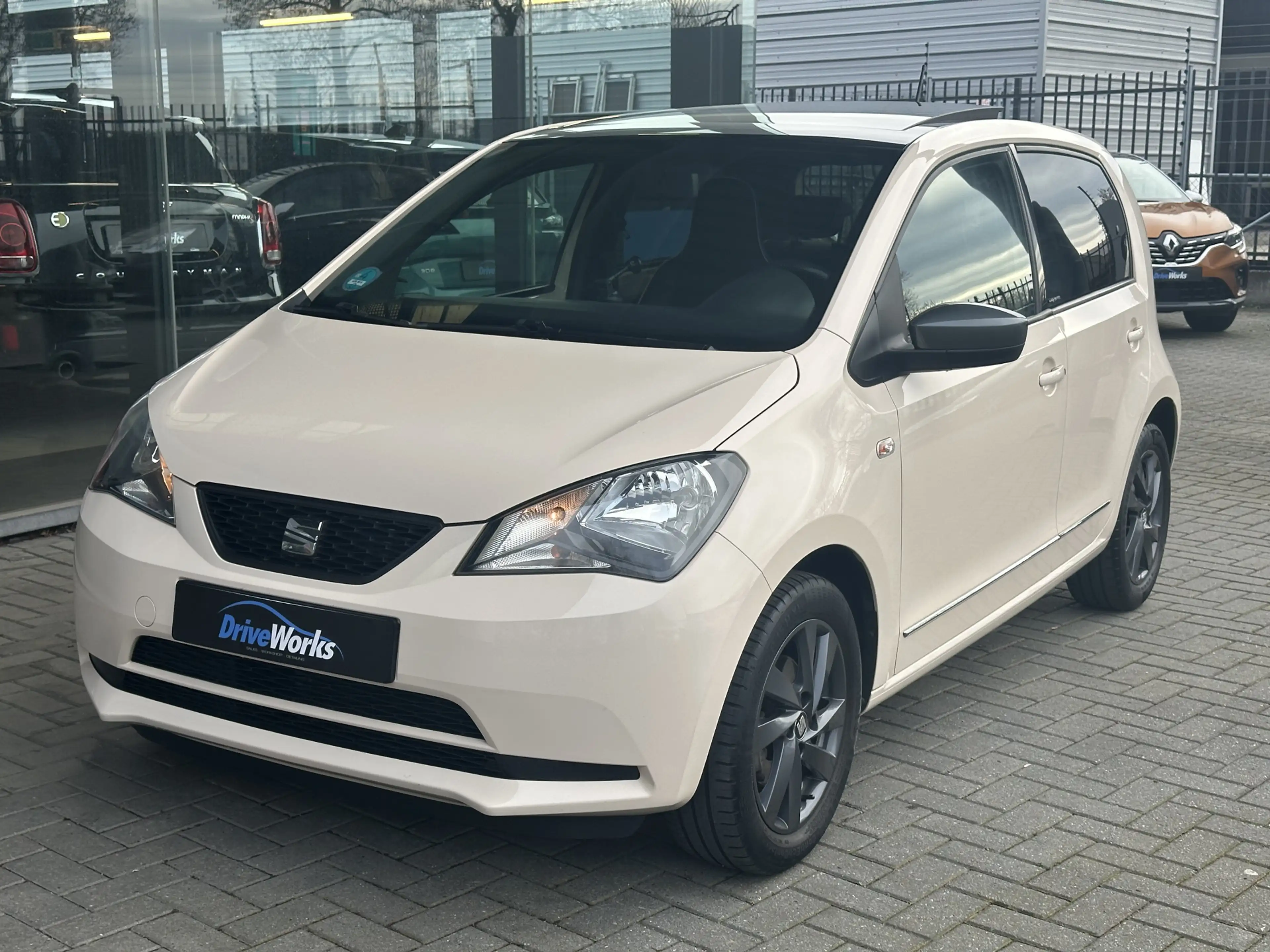 SEAT Mii 1.0 Mii by Mango | Alcantara | Panorama | Leer | I — photo 4