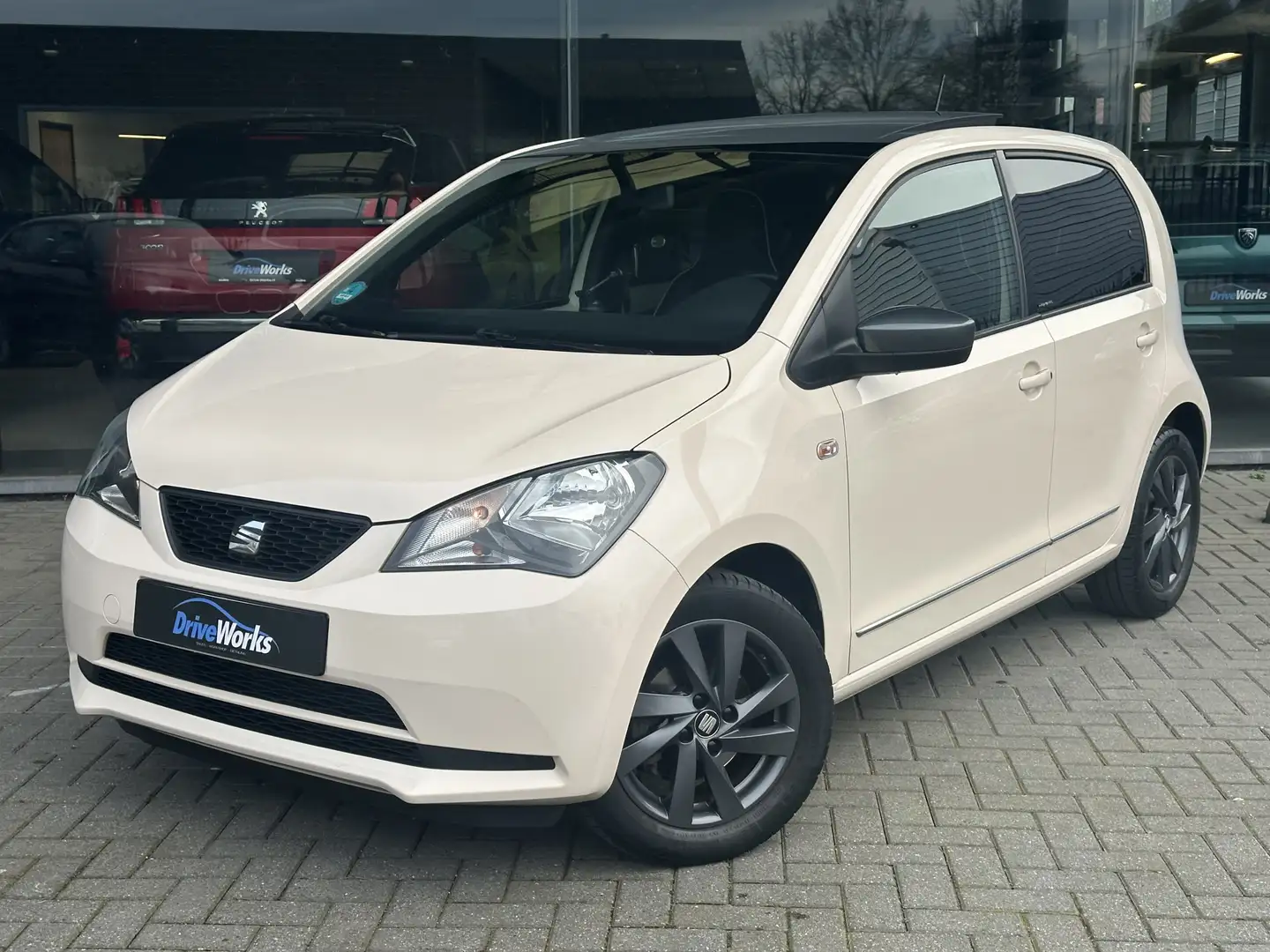 SEAT Mii 1.0 Mii by Mango | Alcantara | Panorama | Leer | I Blanco - 1