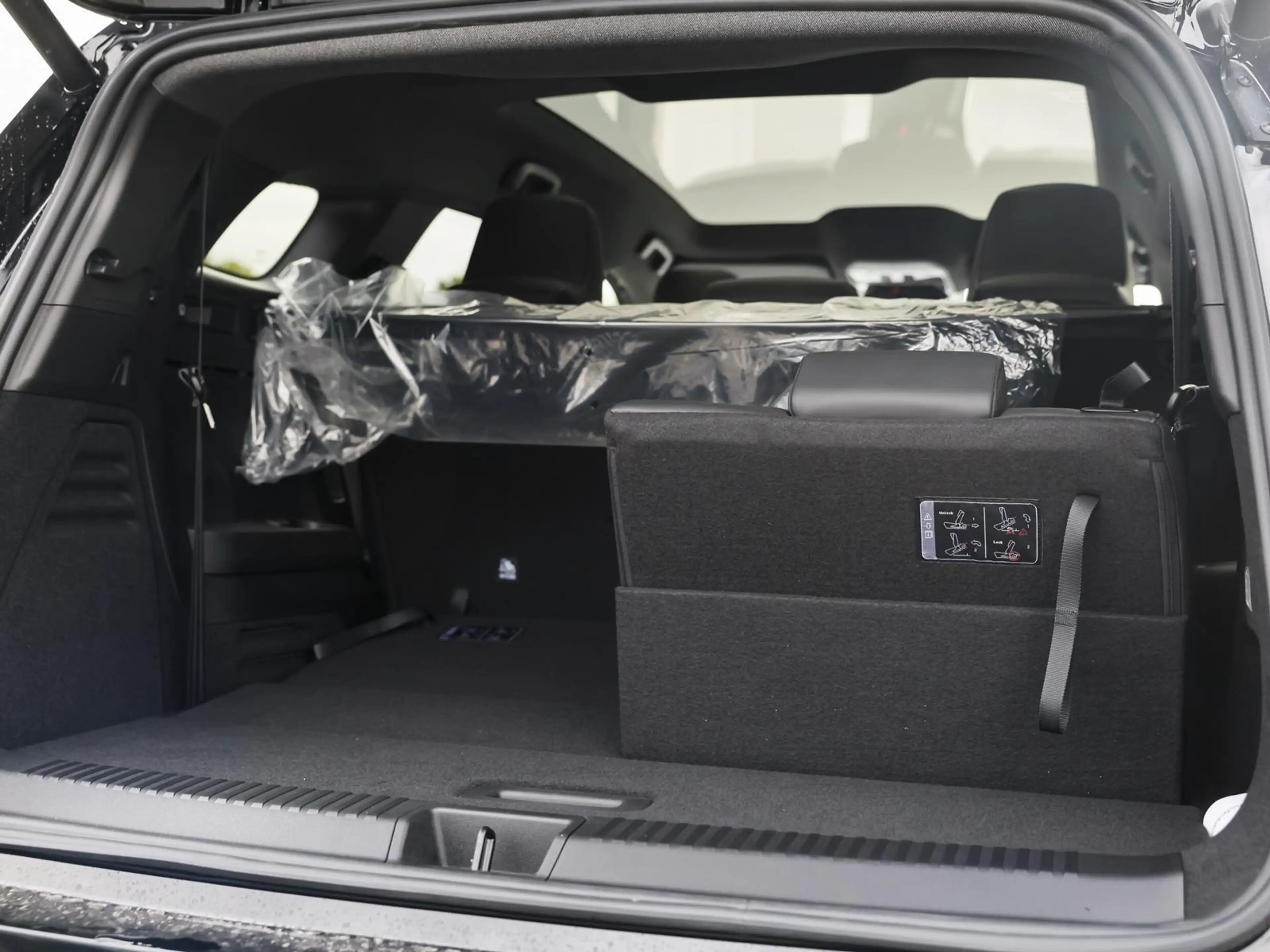 Renault Espace Esprit Alpine Hybrid 7-Sitzer GJR PanoD — photo 11
